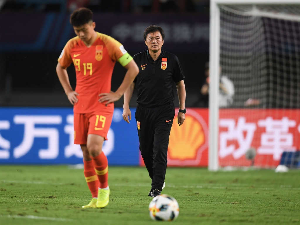 中国足球的 中国足球的