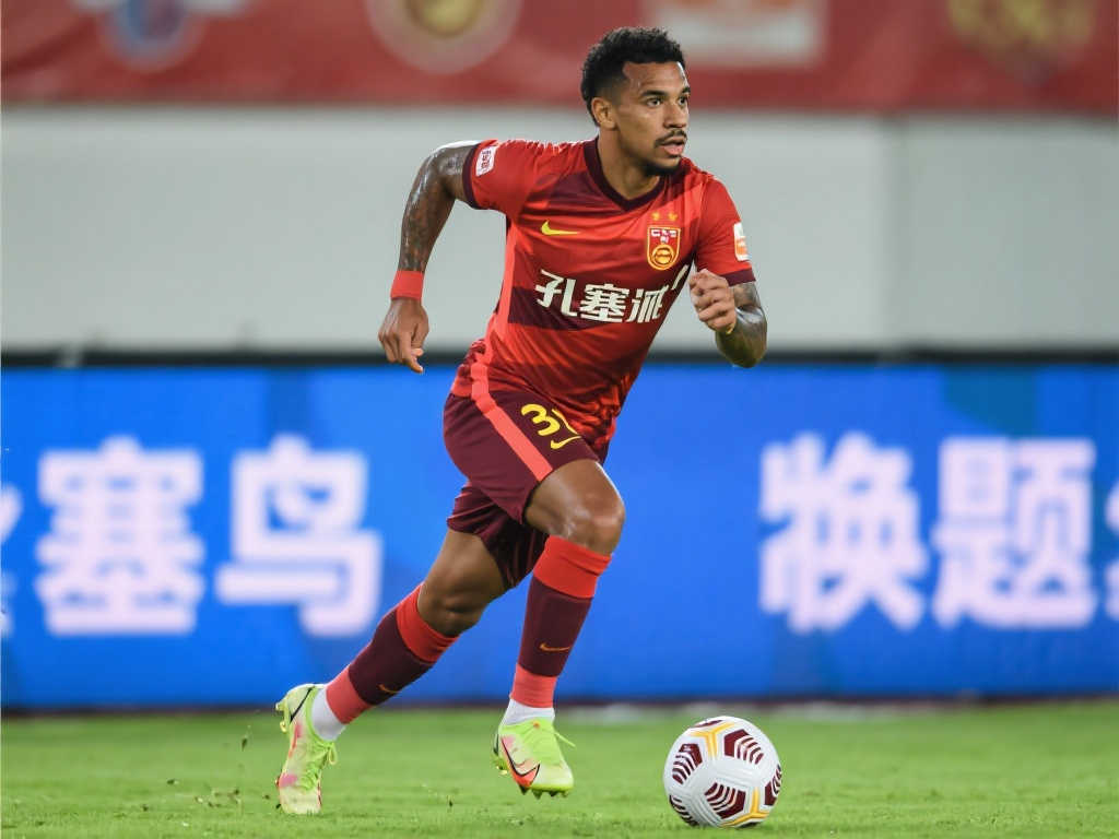 他展现了极 他展现了极